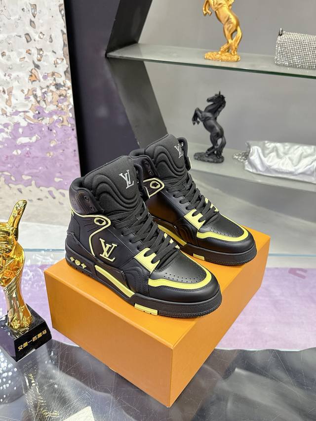 Factory Price: Lv2025 Milan Runway Men's Latest Shipment Lvtrainer High-Top Snea