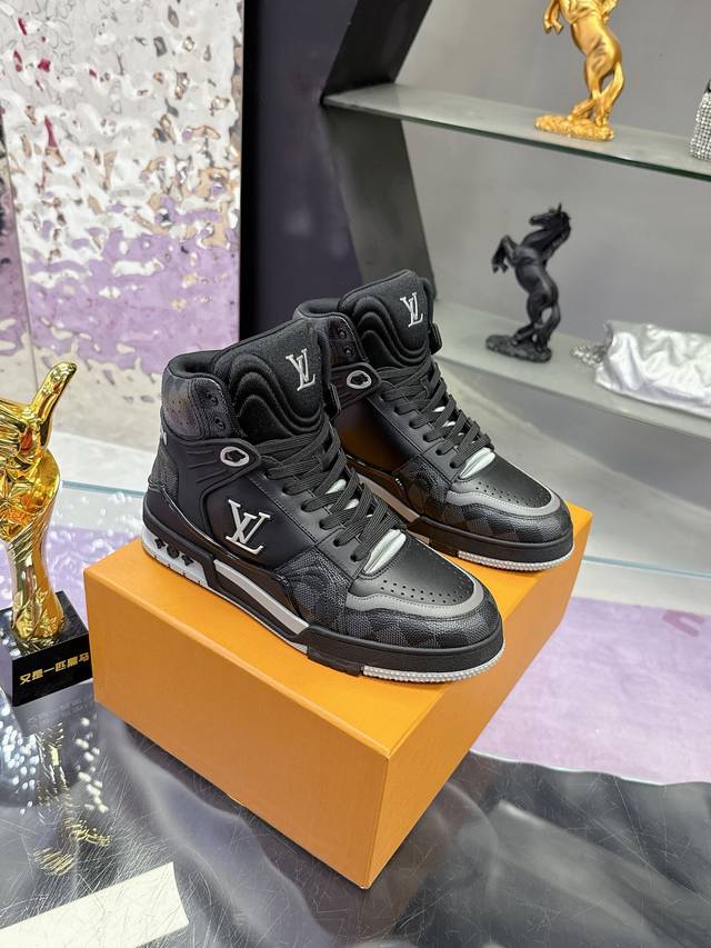 Factory Price: Lv2025 Milan Runway Men's Latest Shipment Lvtrainer High-Top Snea