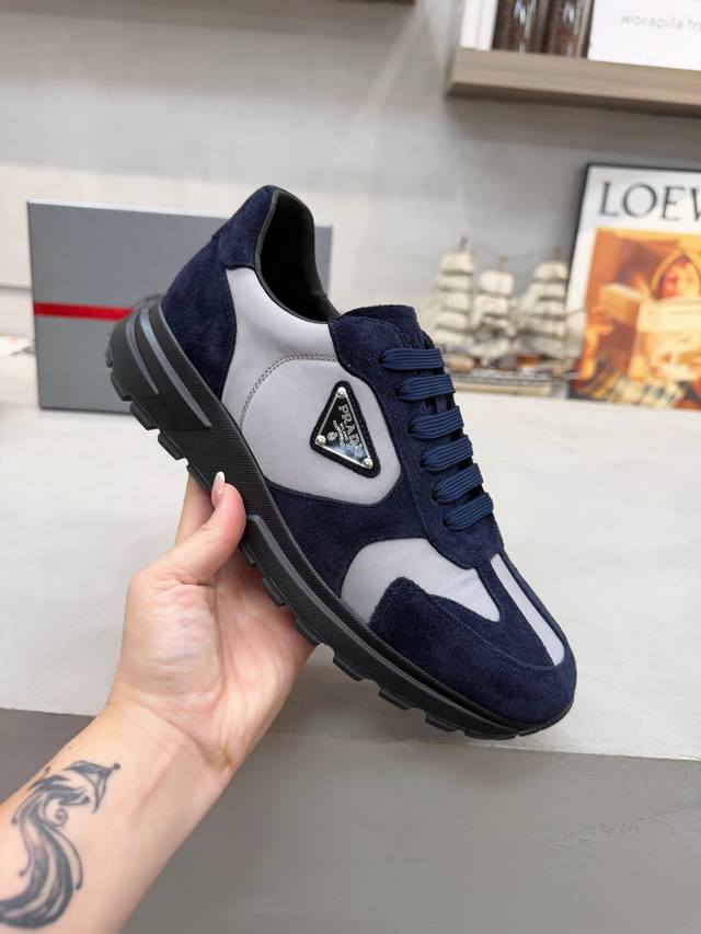 Factory Price (pp): Prada men's shoes, best-selling item in department stores,
