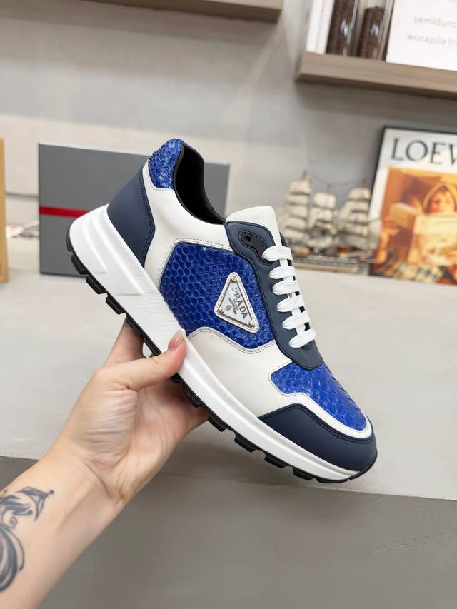 Factory Price (pp): Prada men's shoes, best-selling item in department stores,