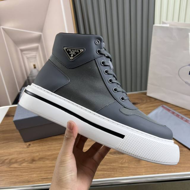 Factory Price (pp): Prada official website latest autumn/winter hot-selling Ori