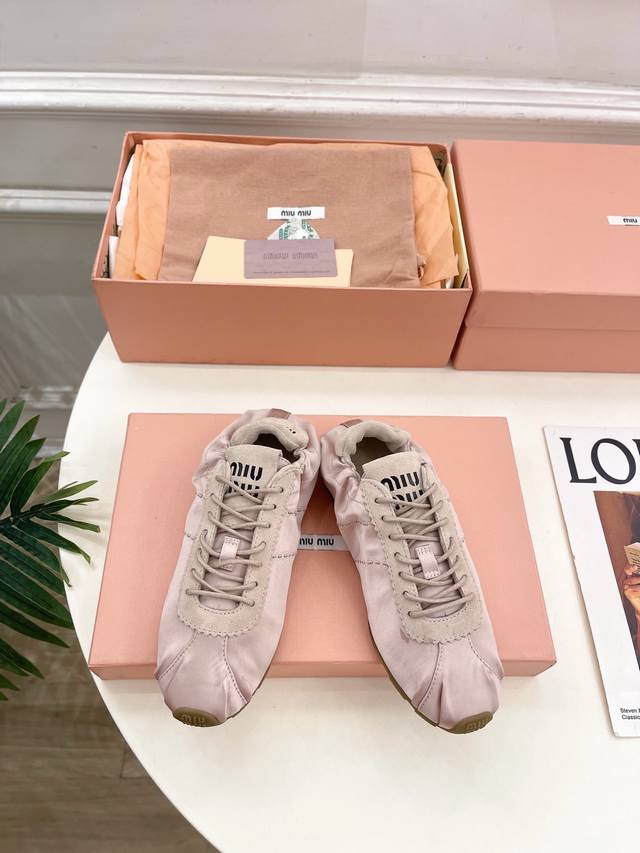 Miu Miu 25 2025 New Arrival - The Latest Runway Style Plume Satin Ballet Trainin