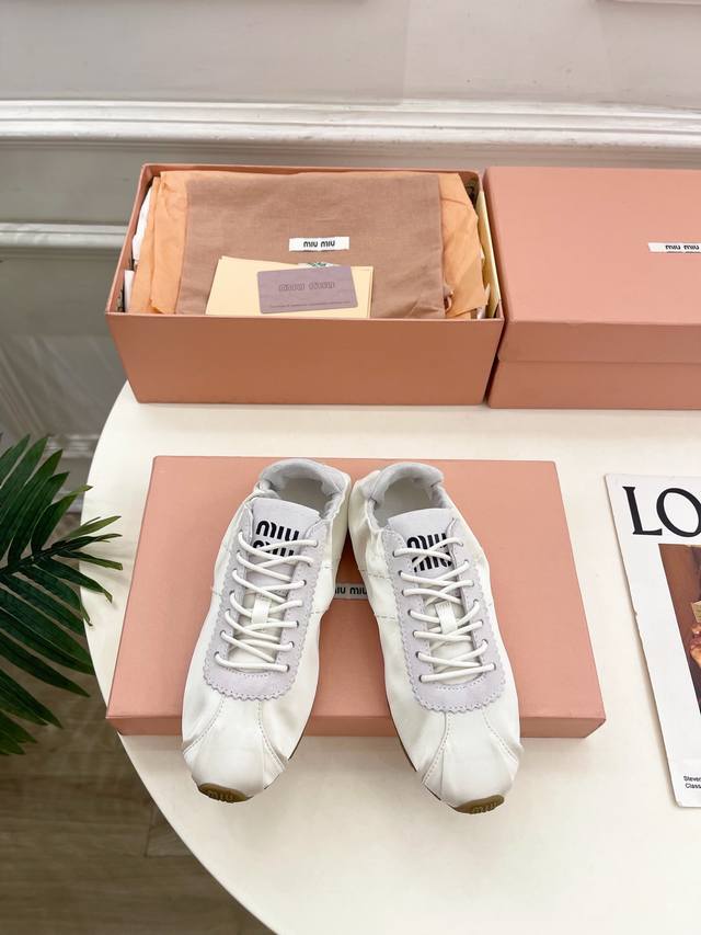 Miu Miu 25 2025 New Arrival - The Latest Runway Style Plume Satin Ballet Trainin