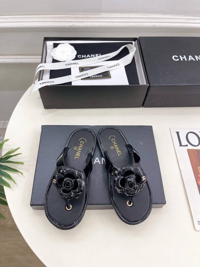 Chanel 25 2025 Early Spring New Arrival Classic Runway Style Chanel Double C Ca