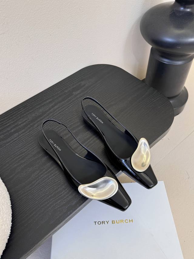 Tory Burch 26Ss Spring/Summer Open-Back Patent Leather Sandals - Simple and Vers