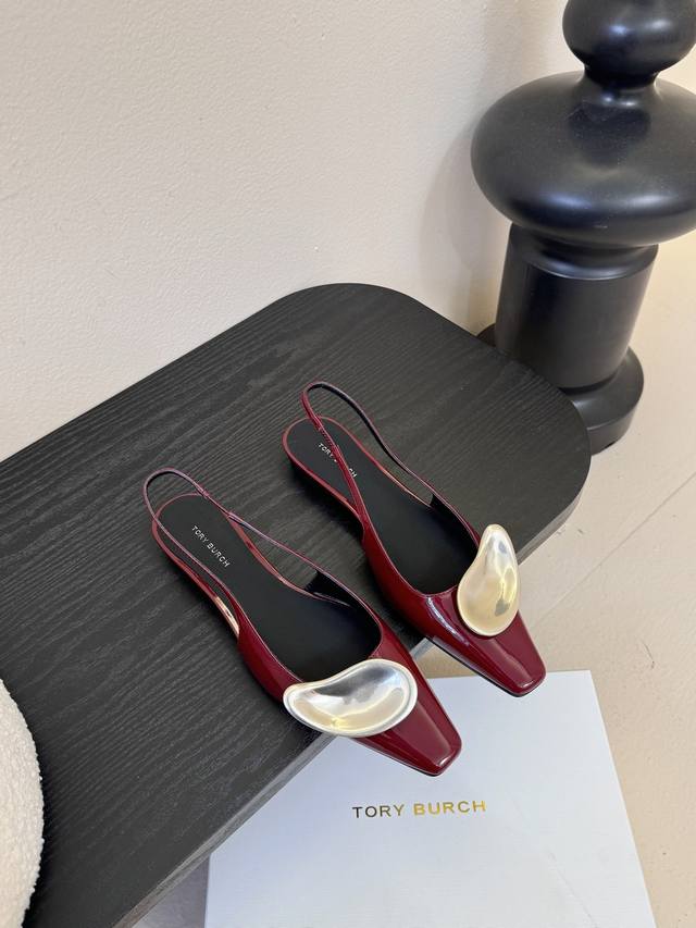 Tory Burch 26Ss Spring/Summer Open-Back Patent Leather Sandals - Simple and Vers