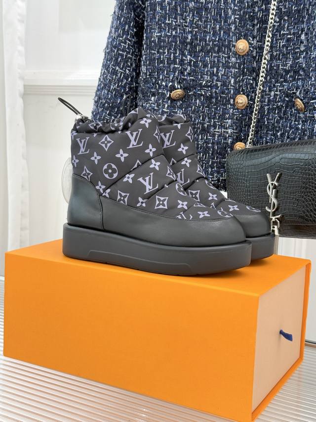 Factory Price L*V Louis Vuitton Classic Autumn/Winter Pillow Down Snow Boots Ar