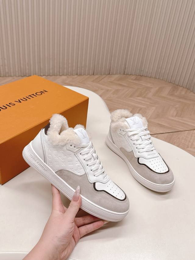 Louis Vuitton Casual Sneakers in Wool - The Lv Trainer sneakers are inspired by
