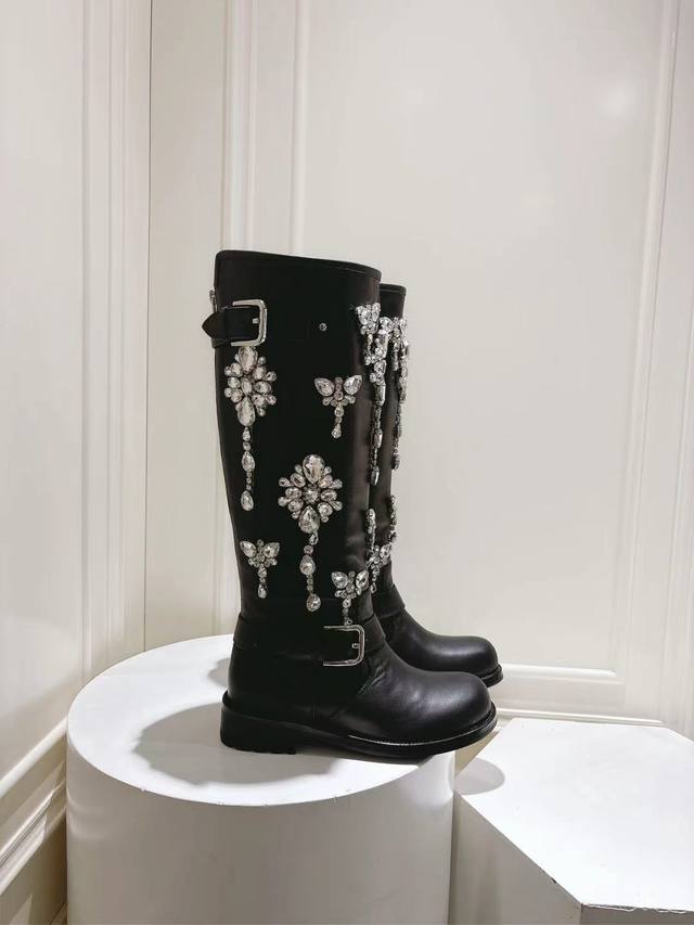 Dg16-inch small round toe rhinestone buckle new boots, sizes 35-42, top layer co