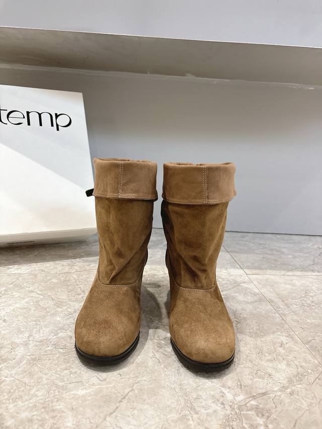 Cotemp Winfair 25 Aw Round Toe Pleated Boots The fine-grained cowhide leather pr