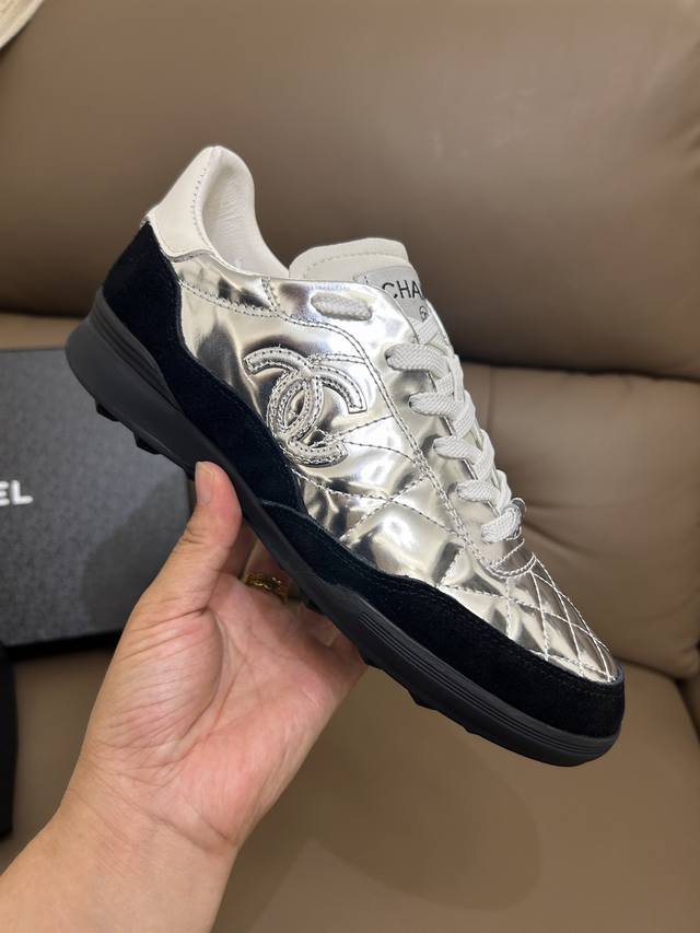 Top-quality goods Mirror-finish explosion-proof cowhide is not the same as the u