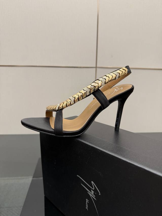 Top-quality factory version Giuseppe Zanotti Ss2025 new arrival! Gz Sandal serie