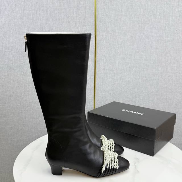 Chanel Exclusive Version Chanel Pearl Long Boots Imported calfskin upper, delica