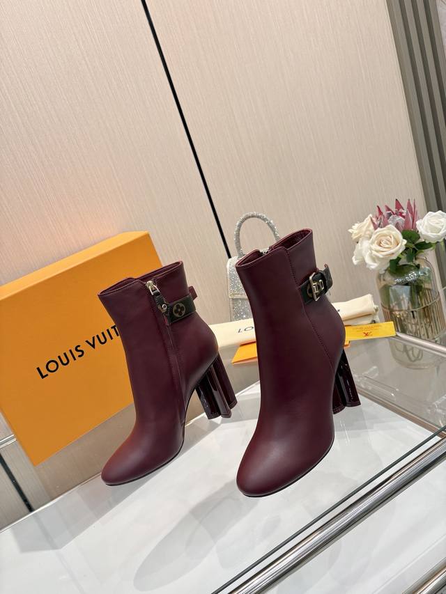 2025 Latest LV Autumn/Winter Official Website Collection Runway Style 6-inch Ank