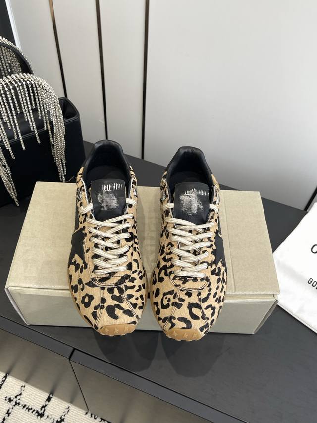 Top-tier version Marathon series athletic shoes, German training shoes Upper mad