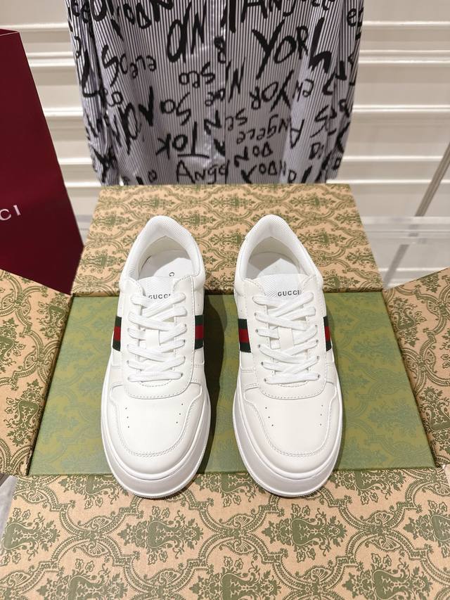 Couple's Gucci 2025Ss New Series Thick-Soled White Sneakers Casual Sneakers GG