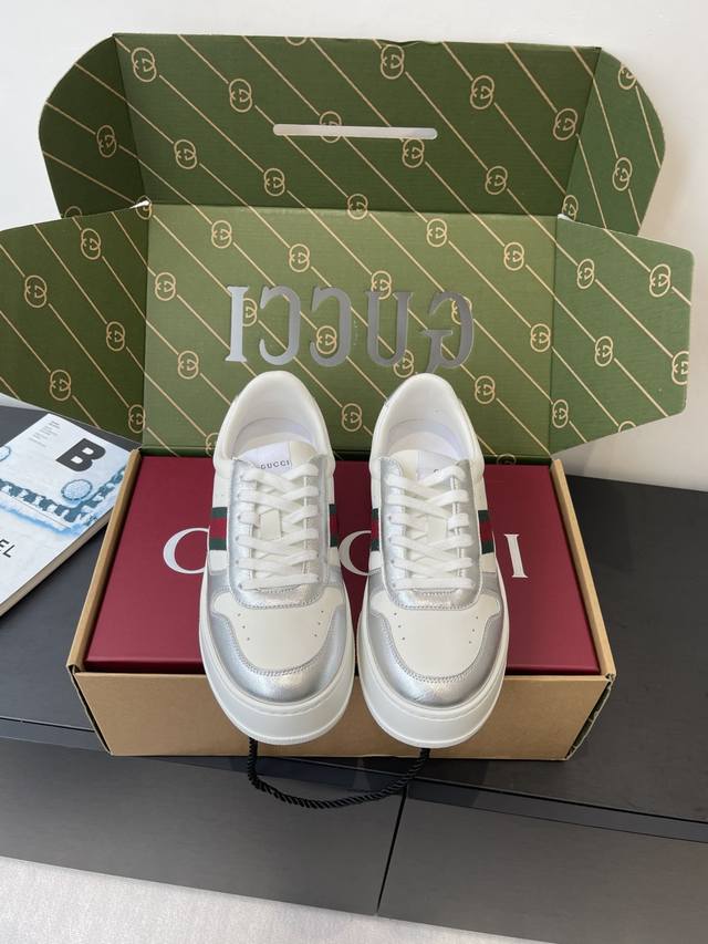 Gucci 25Ss Autumn/Winter New Color White Sneakers (Biscuit Shoes) Couple Style O