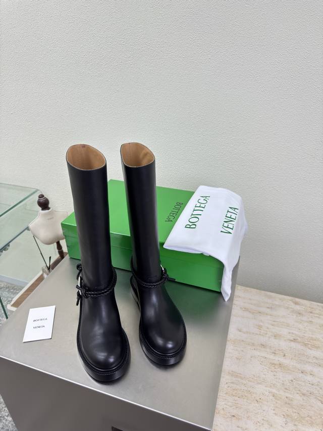 Bv Women's James Knee-High Boots Family Elements Bottega Venet* Hardware identic