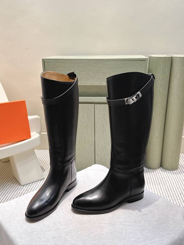 Retail Purchase Level Hermes Autumn/Winter New Classic Long Boots, retail price