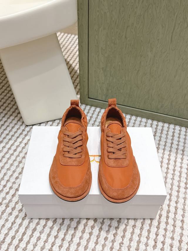 Retail-grade The Row 25Ss Retro Patchwork Flat Casual Shoes The upper features a