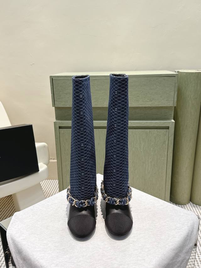 Retail Item Chanel 25B New Arrival ~ Chanel Fall/Winter 2025 High Boots The high