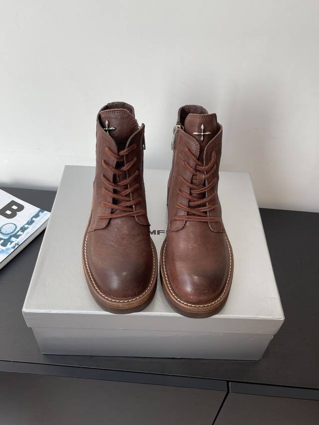 Smfk Autumn/Winter New Cross-Pattern Metal Badge Martin Boots These long boots a