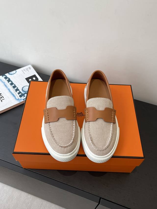 Women's and Men's Hermes Kelly Buckle Platform Loafers New arrival at boutiques
