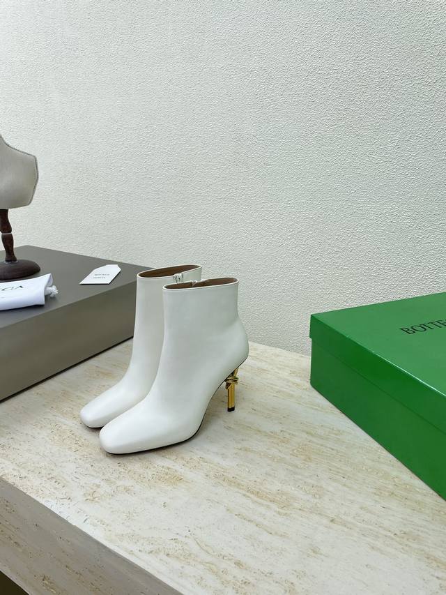 Bv Knot Series Metal Heel Ankle Boots Salt White Top Layer Calfskin These square