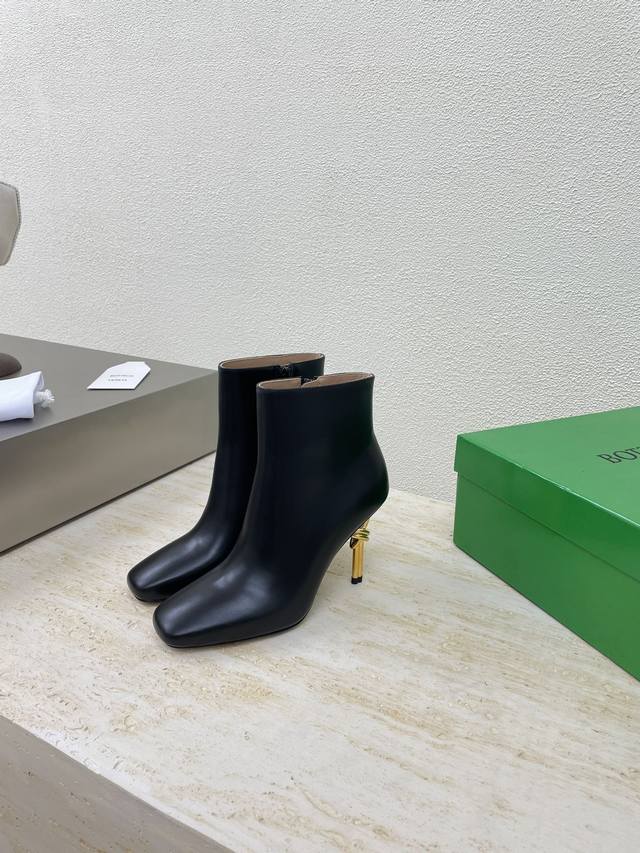 Bv Knot Series Metal Heel Ankle Boots Black Top Layer Calfskin These square-toe