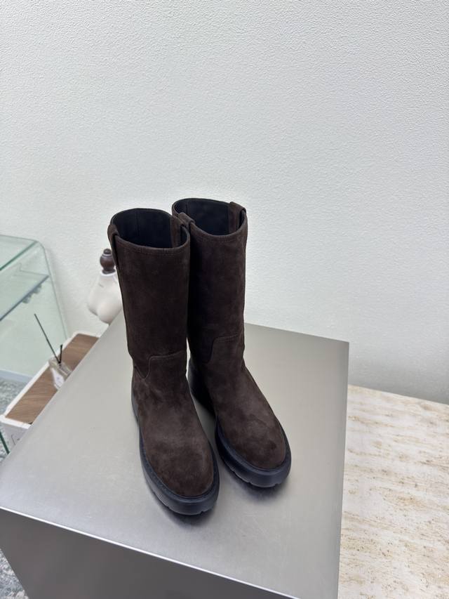 Miu'miu Platform Loafers Coffee-colored suede leather with 3D metal logo Platfor