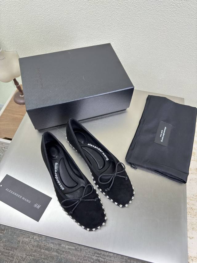 Flat shoes with a stylish design by Alexander Wagyo. Black suede sheepskin. Sim