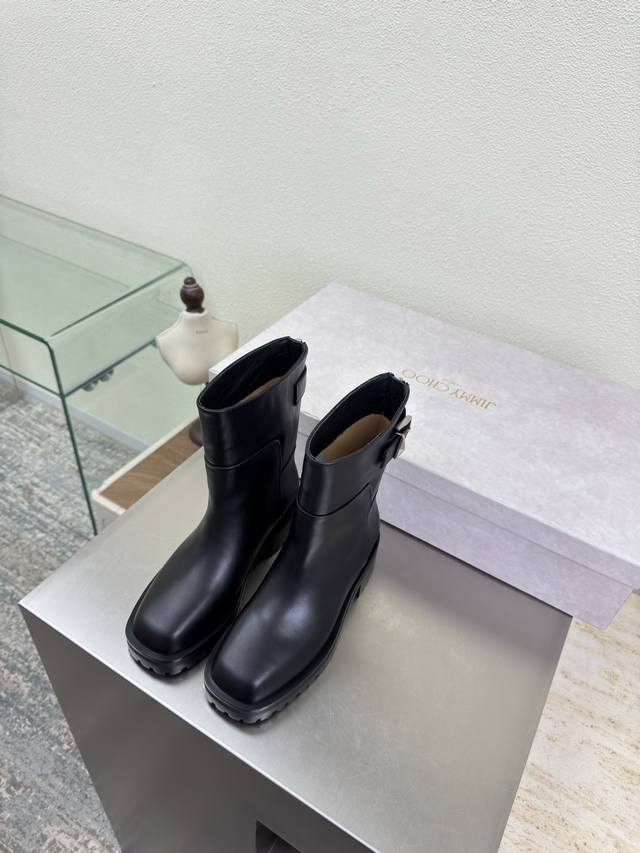 Ankle Boots with Metal Zipper Design Jimmy Choo Collins Store Black calfskin to