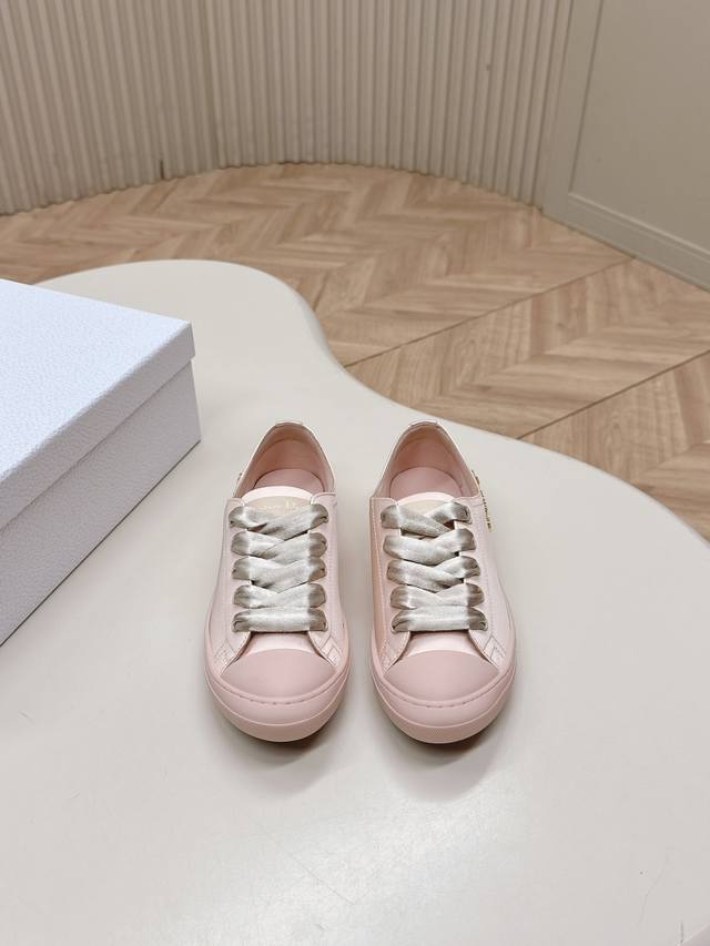 Dior Lucky Satin Casual Sneakers. Dior designers really understand girls' needs