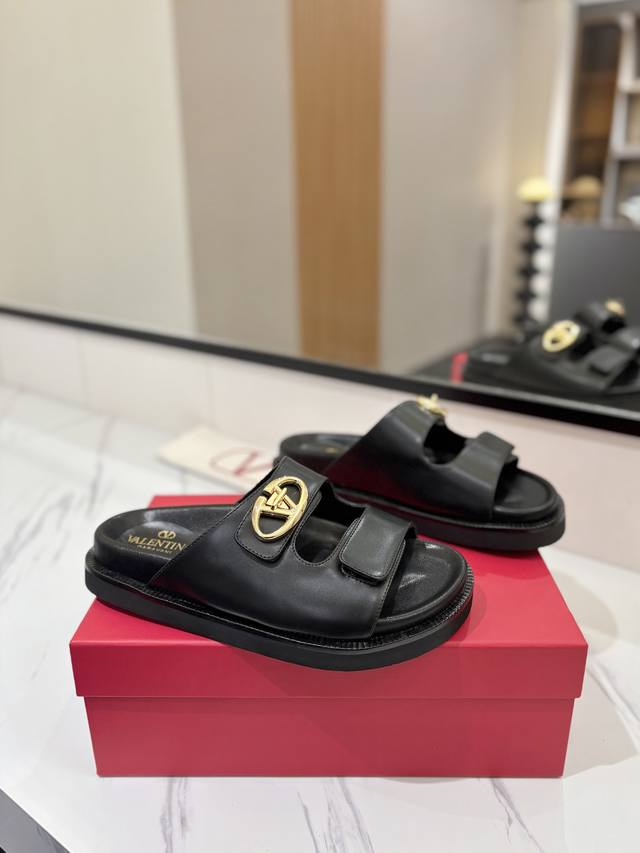Factory Price (pp): Valentino 2025Ss new beach sandals and slippers, 1:1 replica