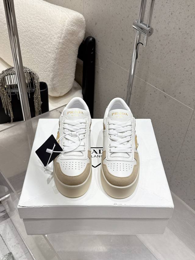 Top-tier version Prada's latest Downtown Bold series platform shoes Triangle log