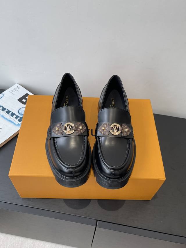 Top Quality Louis Vuitton 25Fw New Arrival