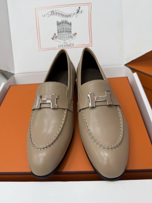 Top Quality * Paris Retro H Buckle Loafers