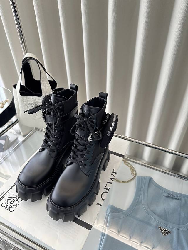 Dongguan Made * Classic Monolith Series Pocket Ankle Boots
