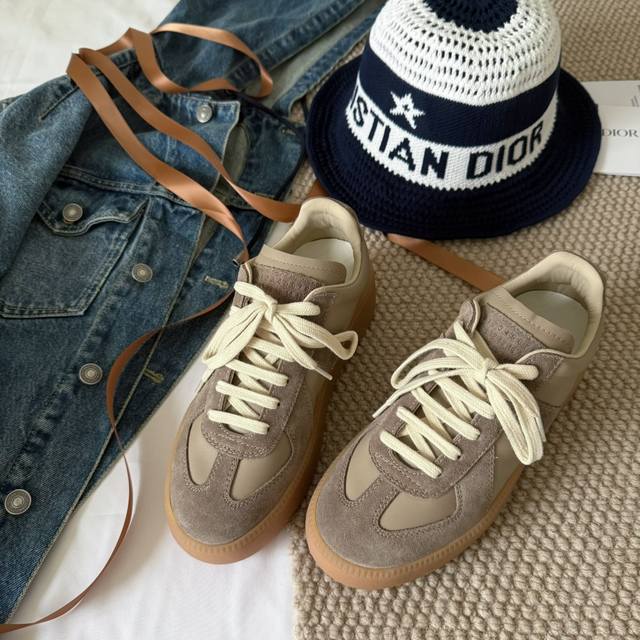 Dongguan-made * * 25Ss New Patchwork Thick-Soled Height-Increasing German Traini