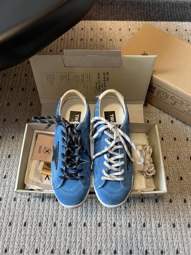 Top Quality Ggdb Golden Goos* 25Ss Distressed Star Casual Sneakers Featuring a r