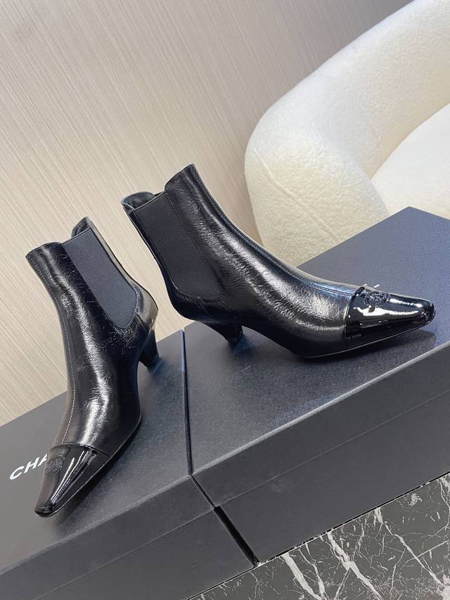 Chanel; Chanel ankle boots; short boots Minimalist style, fashionable and stylis