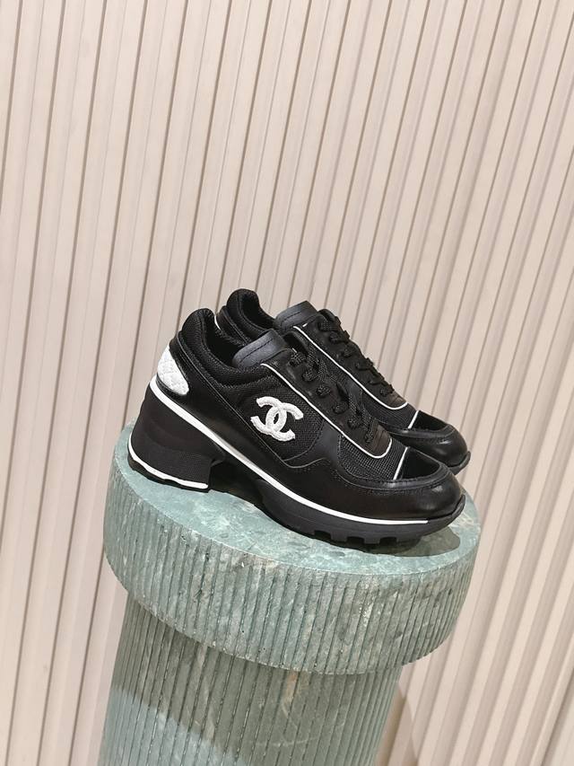 Top Version: :Chane* 25Ss Chanel Low-Heel Sneakers Made with a combination of le