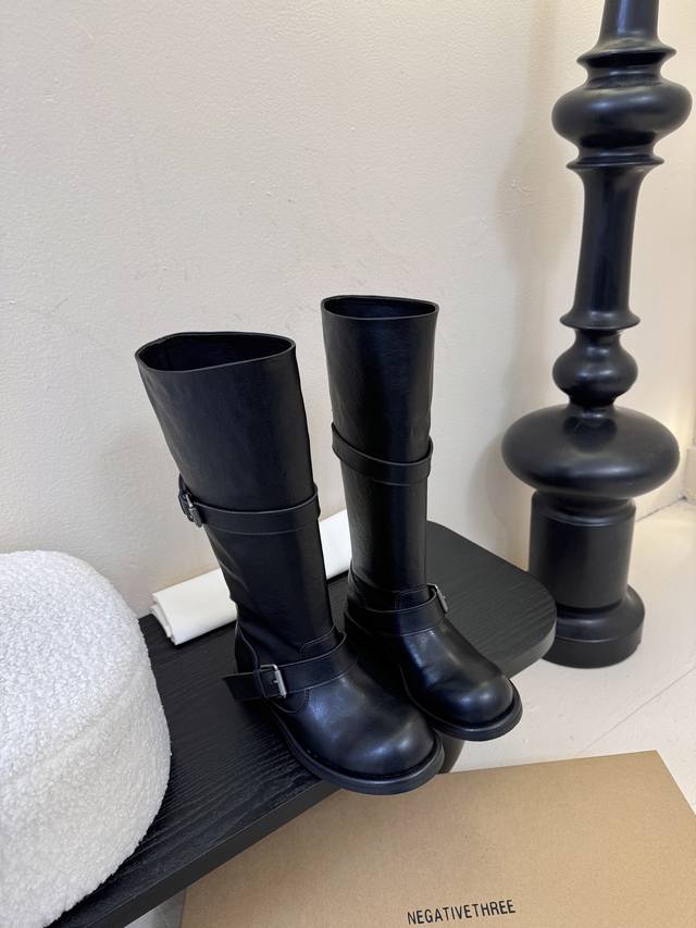 Negative Three riding boots: the ultimate in style, undeniably cool. The origina