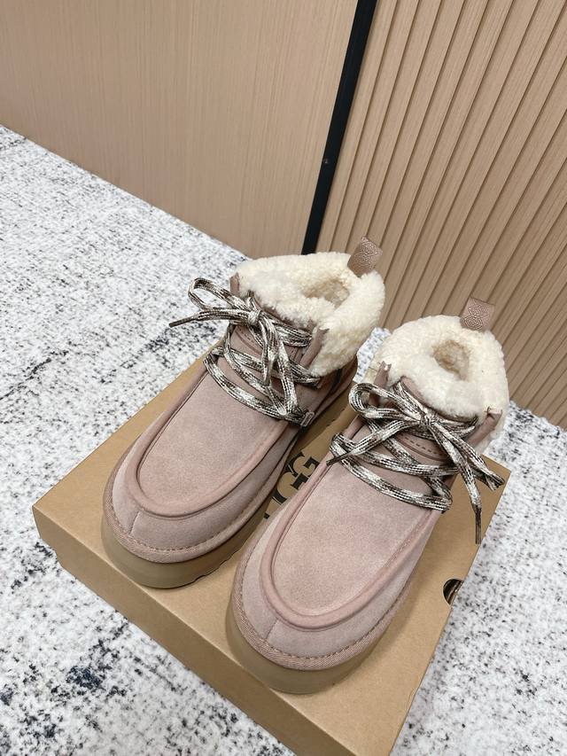 Top-tier version: Ugg22 sheepskin snow boots Even a small stove in winter can't