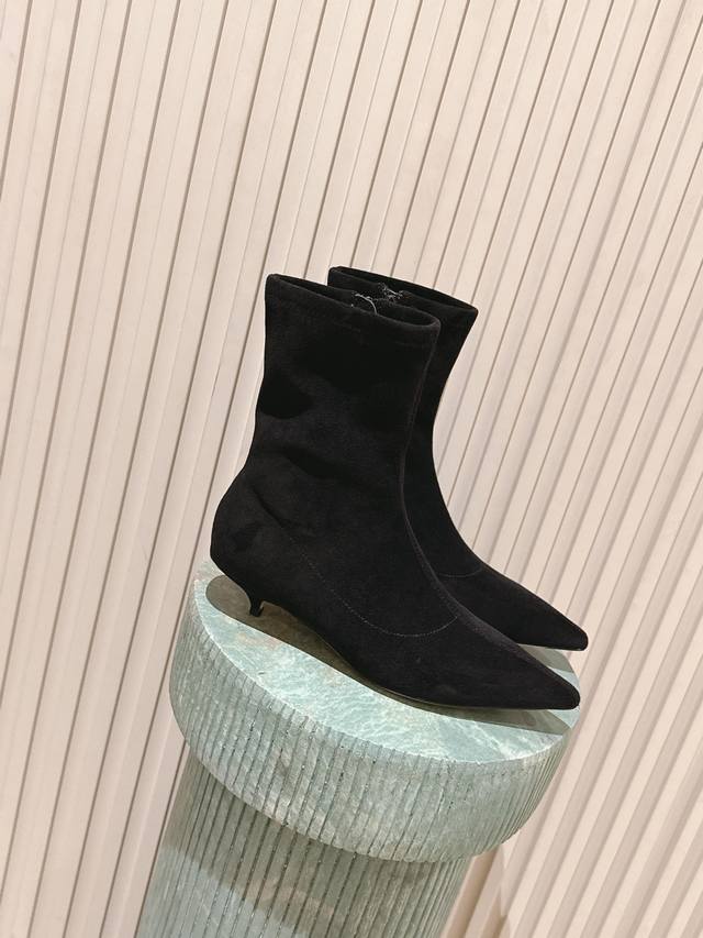 Top Version: The Ro* Genuine Leather Low-Heel Stretch Riding Boots Made of premi