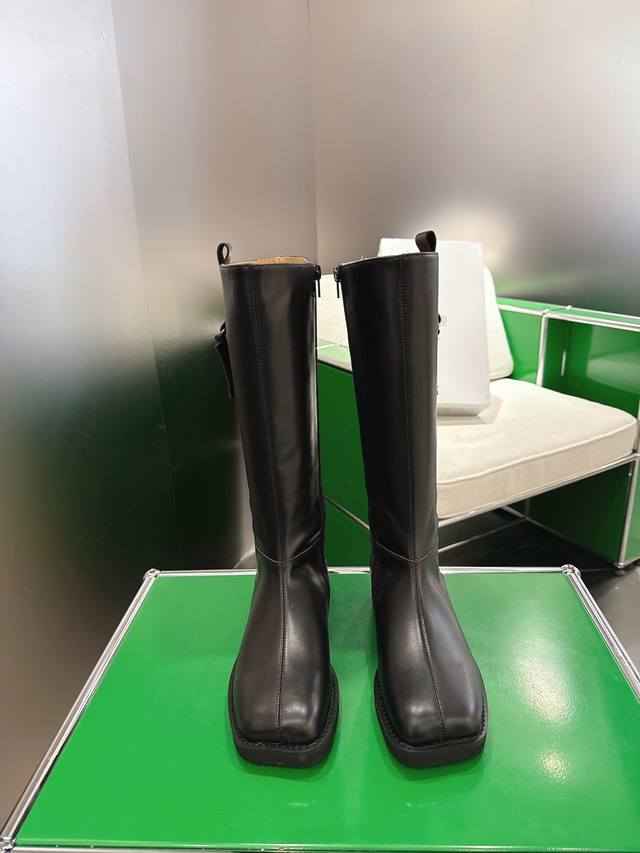 Top Version K049 Mm6 Early Autumn New High Boots - I absolutely love them! These