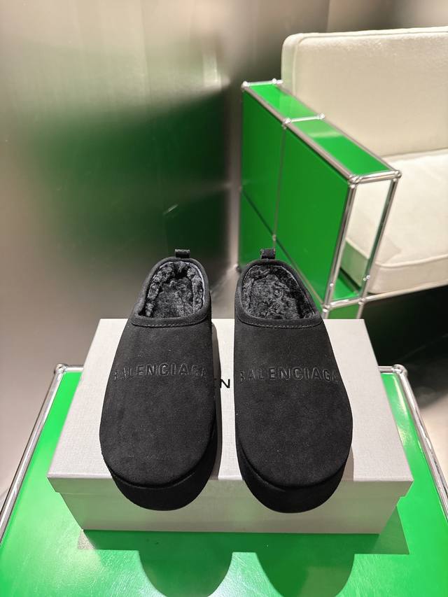K029 Balenciaga Fall/Winter Newest Thick-Soled Furry Slippers Fashion bloggers a