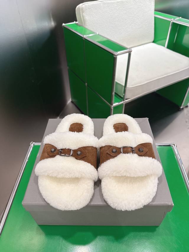K024 Balenciaga Fall/Winter 2025 New Style Furry Slippers, Trendy Autumn/Winter