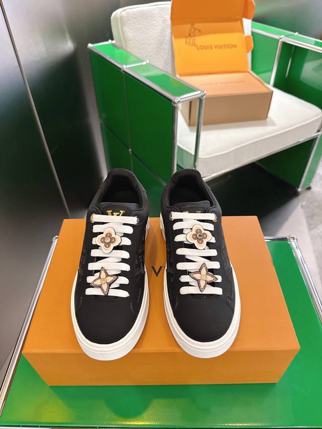 Top-tier version K007 Louis Vuitton Time Out Casual Sneakers (White) This Time O