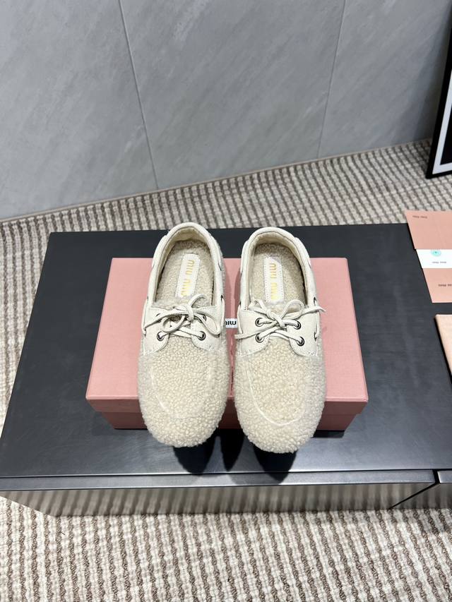 Factory Direct: Exclusive Top-Tier Version Miu Miu 2025 VS Early Autumn Latest